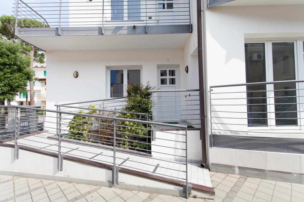 לידו די ג'סולו Hotel & Residence Progresso חדר תמונה